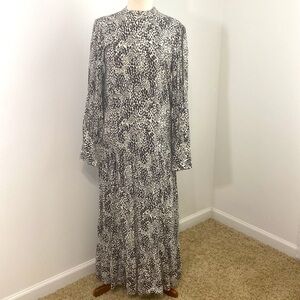 Top Shop Black and White Print Maxi Dress Size 4
